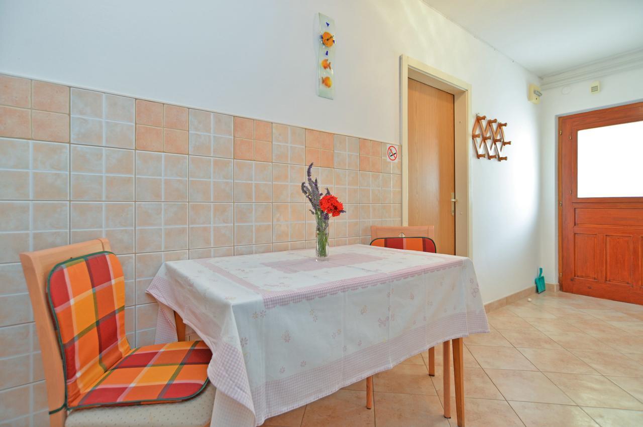 Apartment & Room Tanja 1552 Pula Exterior photo
